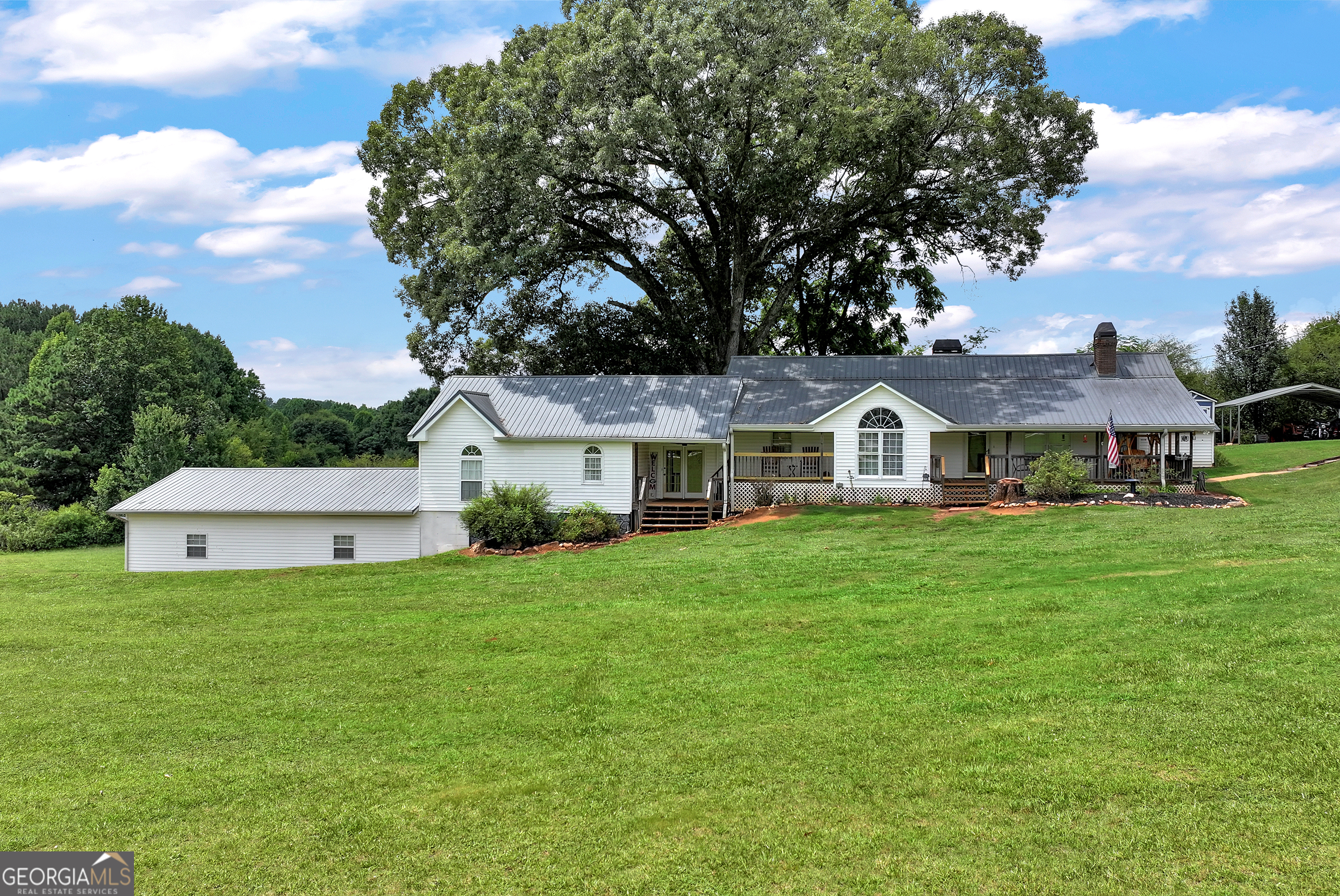 6009 Holly Springs Road Property Photo 1