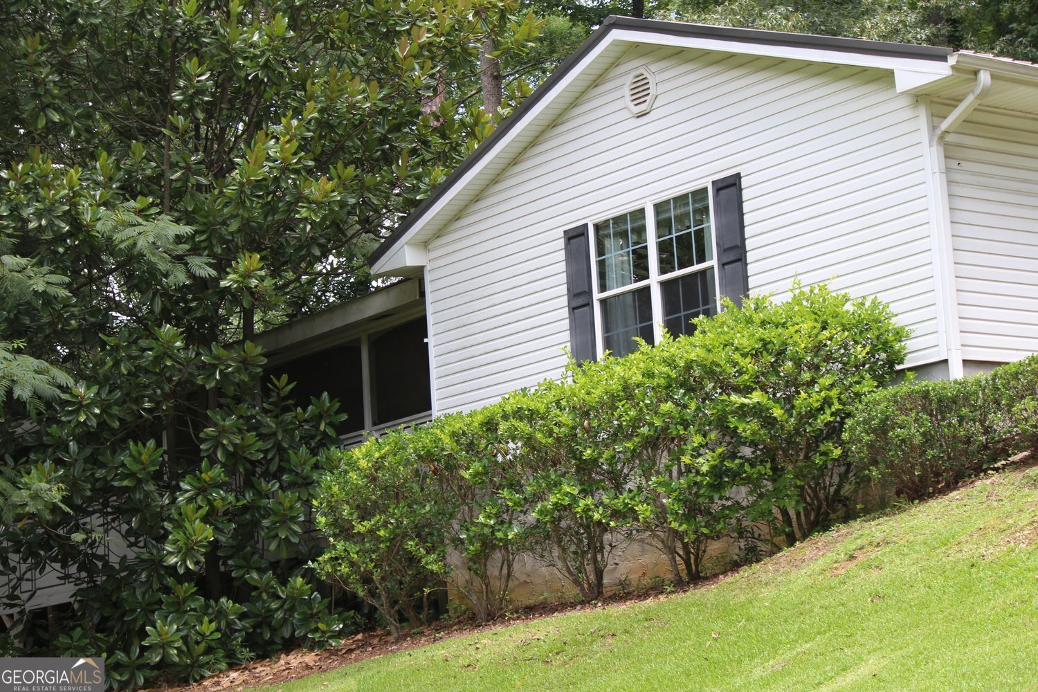120 Bone Place Property Photo 2