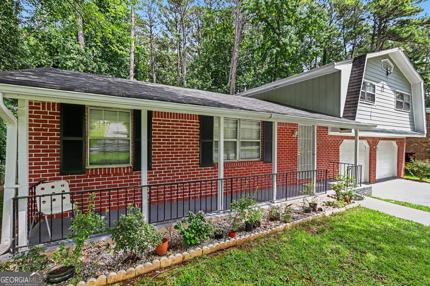 815 Dunleith Court Property Photo 2