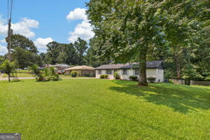 899 E Glochester Place Property Photo 2