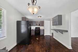899 E Glochester Place Property Photo 8