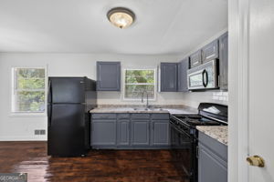 899 E Glochester Place Property Photo 10