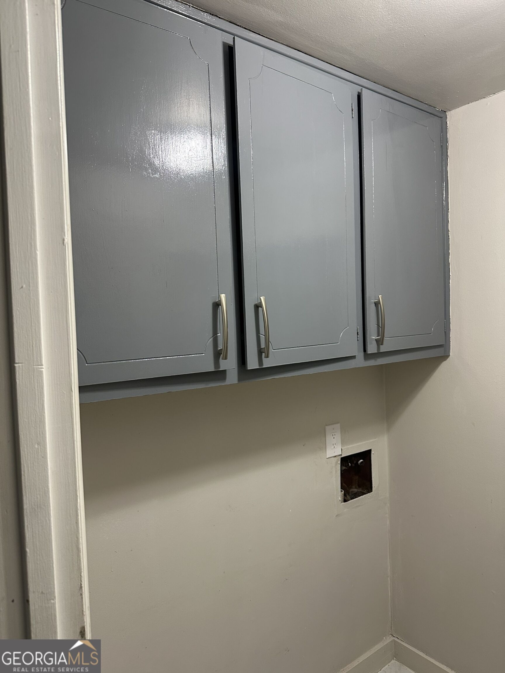 899 E Glochester Place Property Photo 12