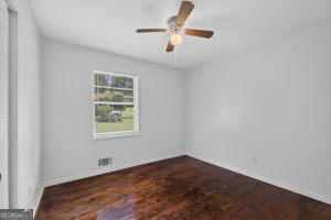 899 E Glochester Place Property Photo 16
