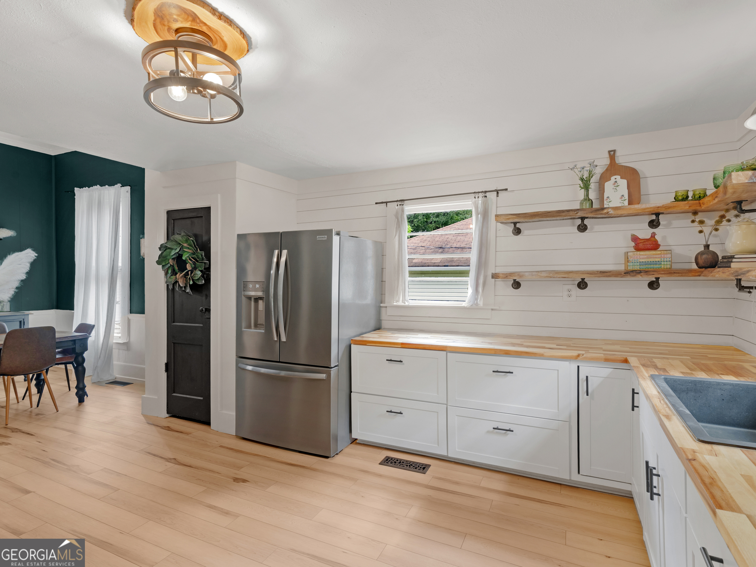 165 Crowder Street Property Photo 8