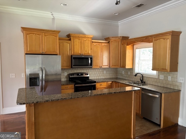 1823 19th Court Property Photo 4