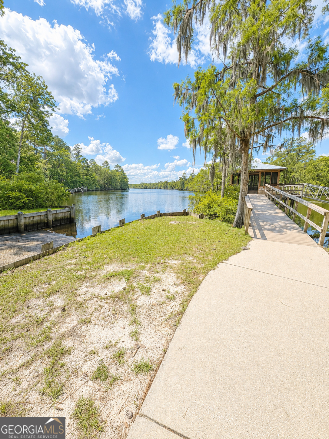 208 Northshore Drive Property Photo 36