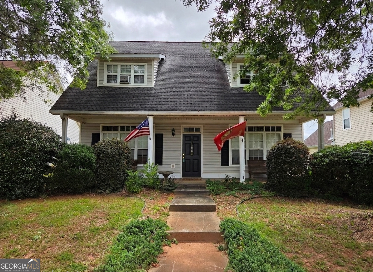 1295 Lafayette Square Property Photo 1