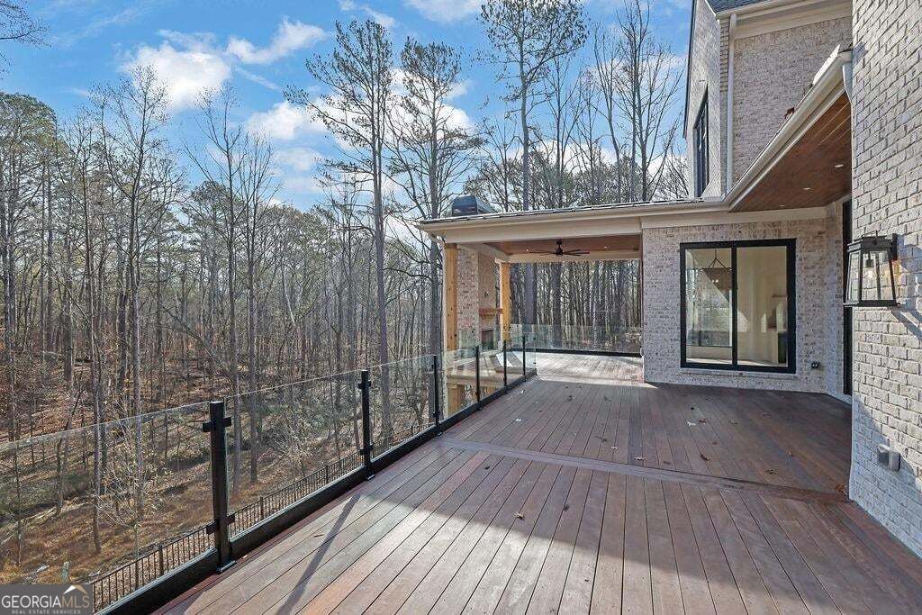 135 Oak Leaf Trail Property Photo 28