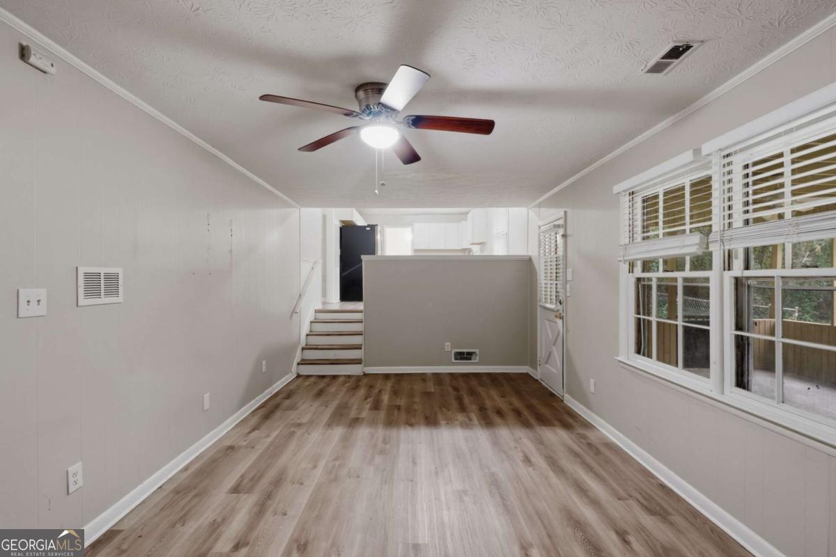 2115 Pine Knoll Circle Ne Property Photo 9