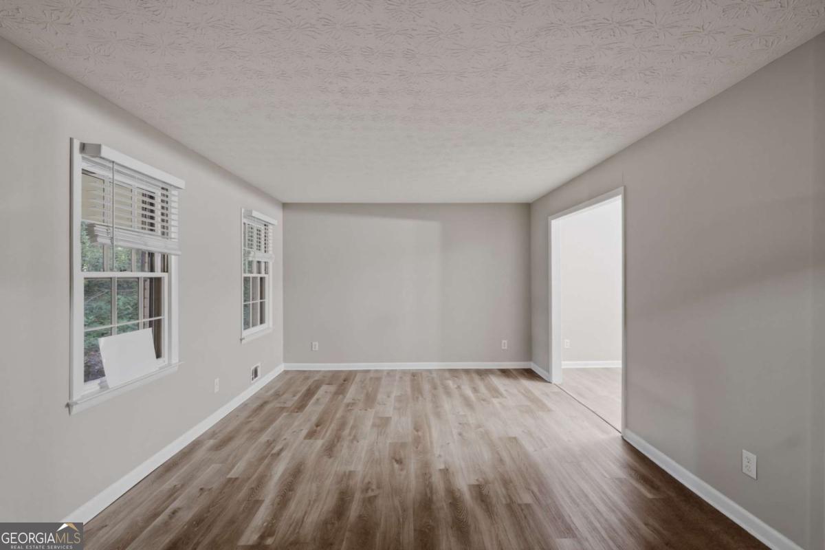 2115 Pine Knoll Circle Ne Property Photo 10