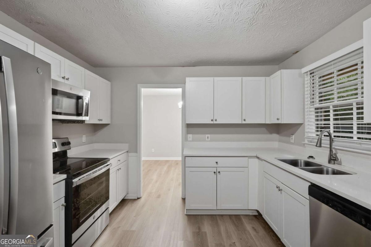 2115 Pine Knoll Circle Ne Property Photo 12