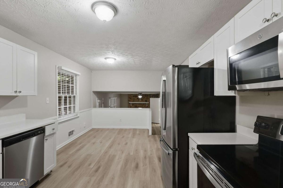 2115 Pine Knoll Circle Ne Property Photo 13