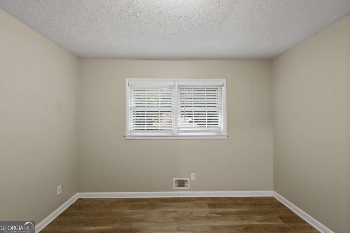 2115 Pine Knoll Circle Ne Property Photo 19
