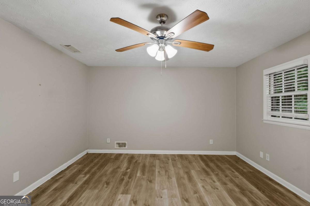 2115 Pine Knoll Circle Ne Property Photo 23