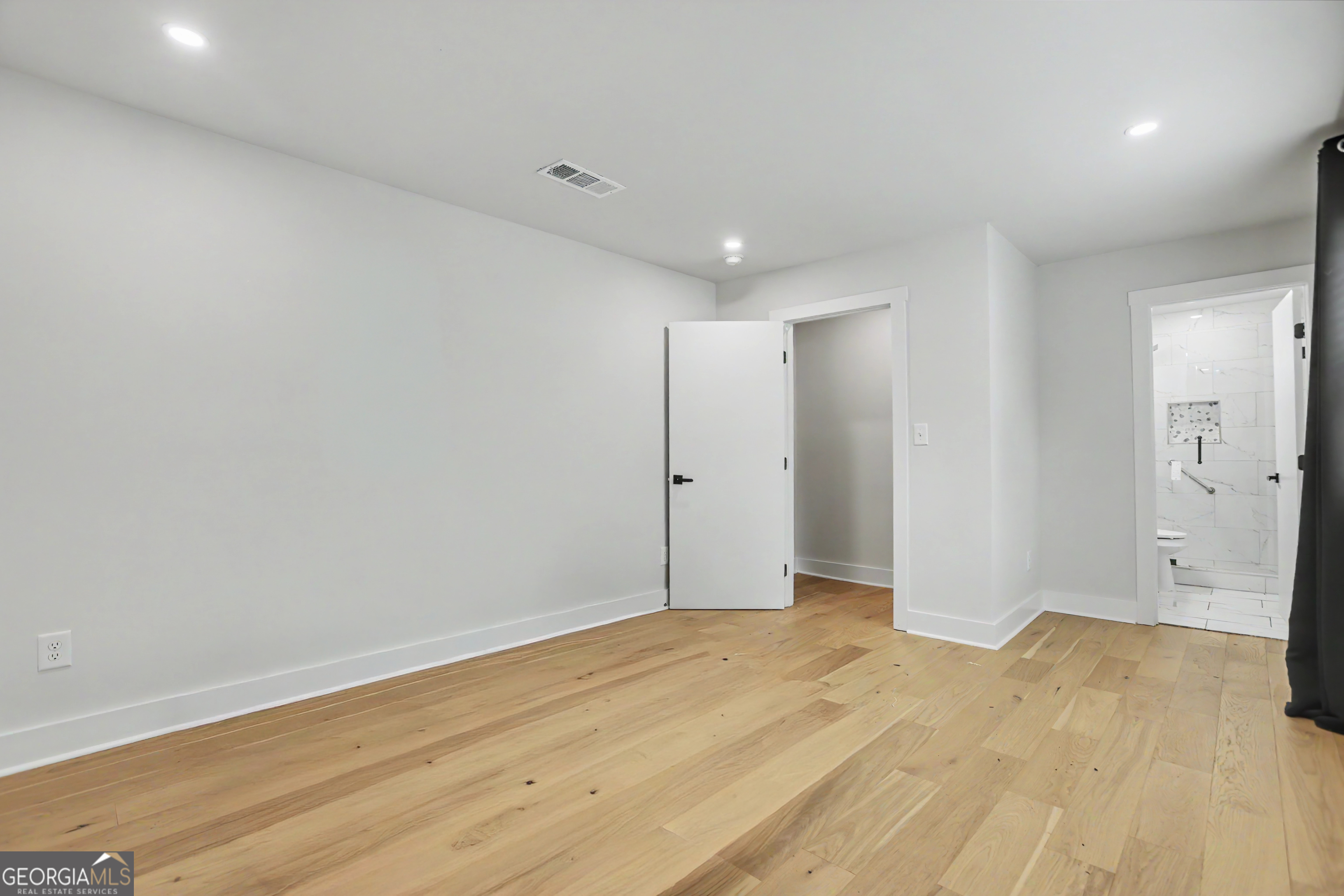 2535 Rhoanoke Drive Property Photo 18