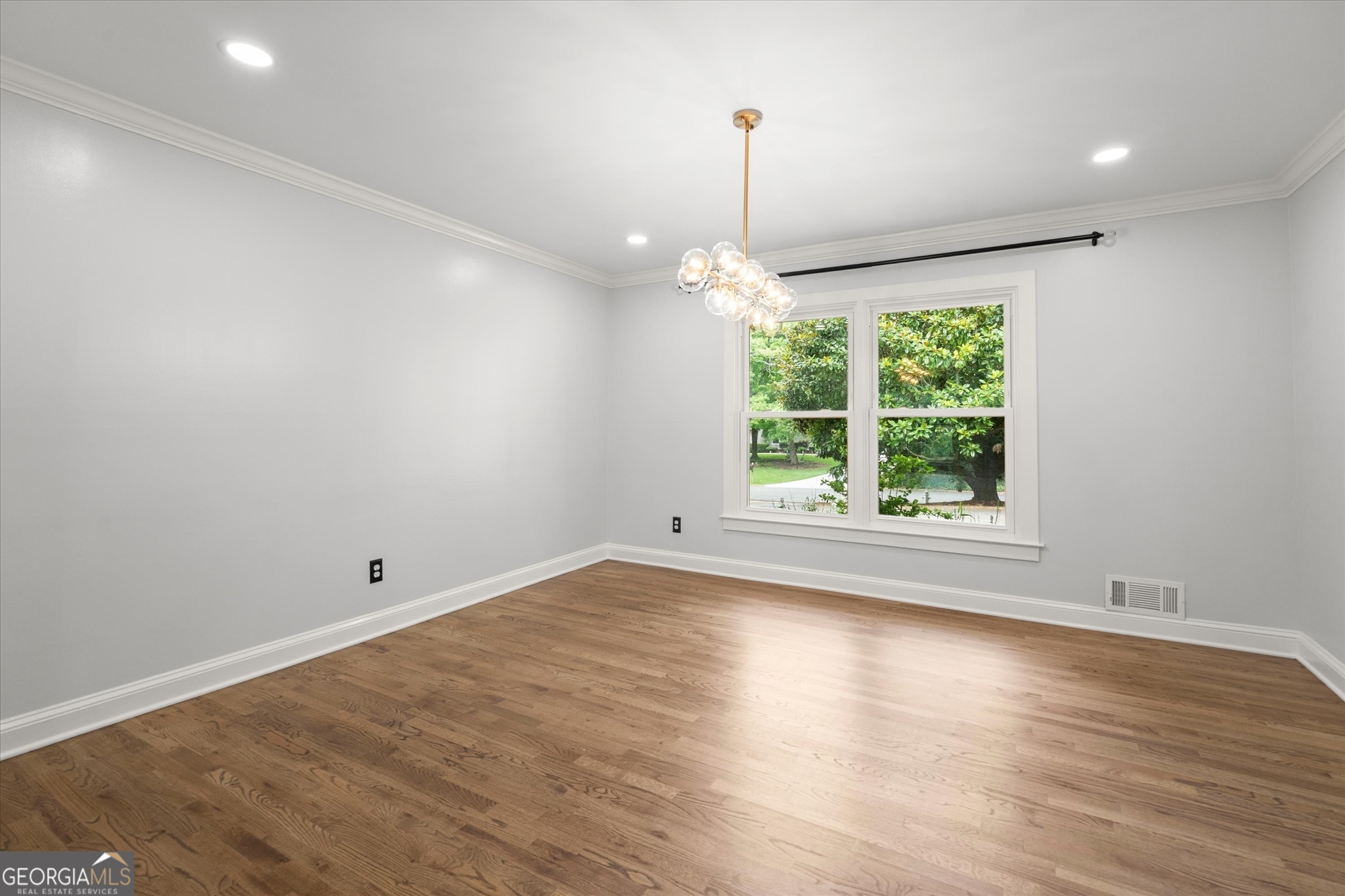 560 Saddle Creek Circle Property Photo 10