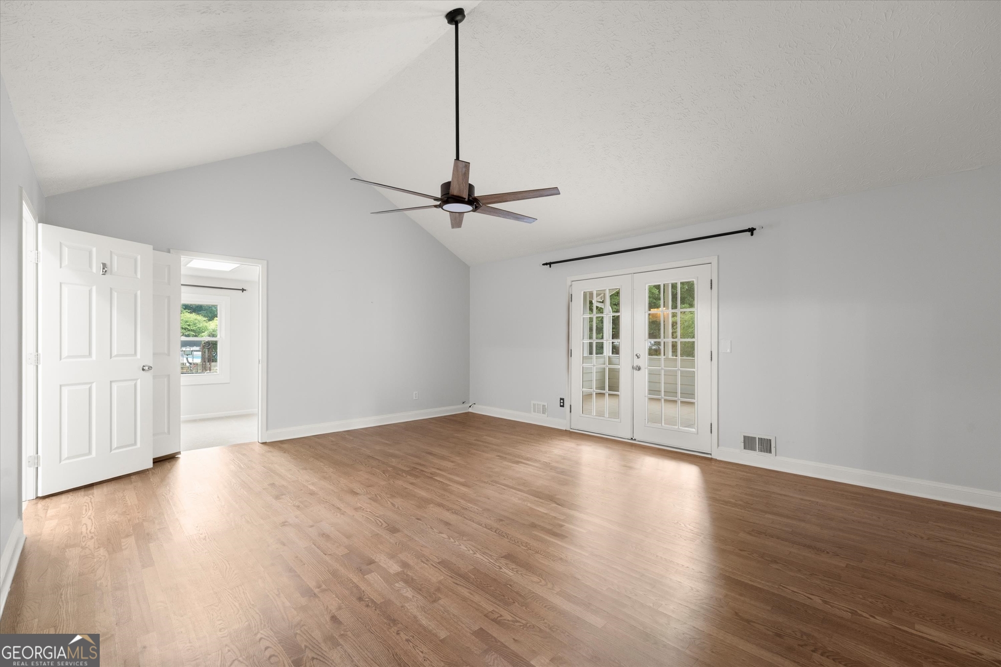 560 Saddle Creek Circle Property Photo 21