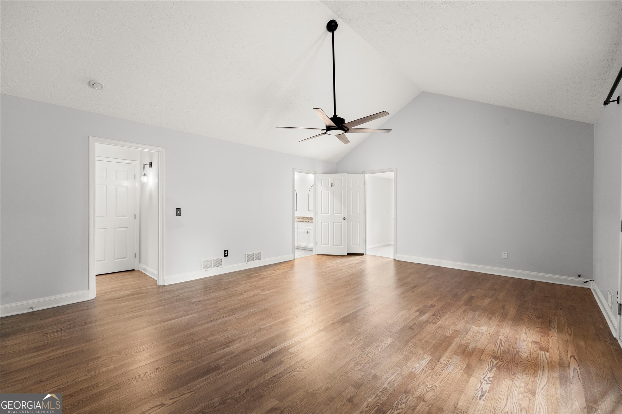 560 Saddle Creek Circle Property Photo 22
