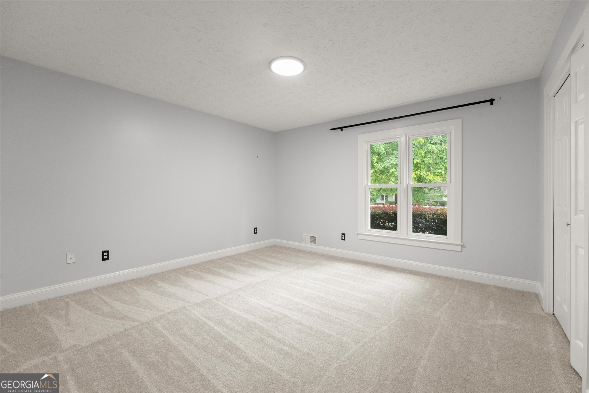560 Saddle Creek Circle Property Photo 30