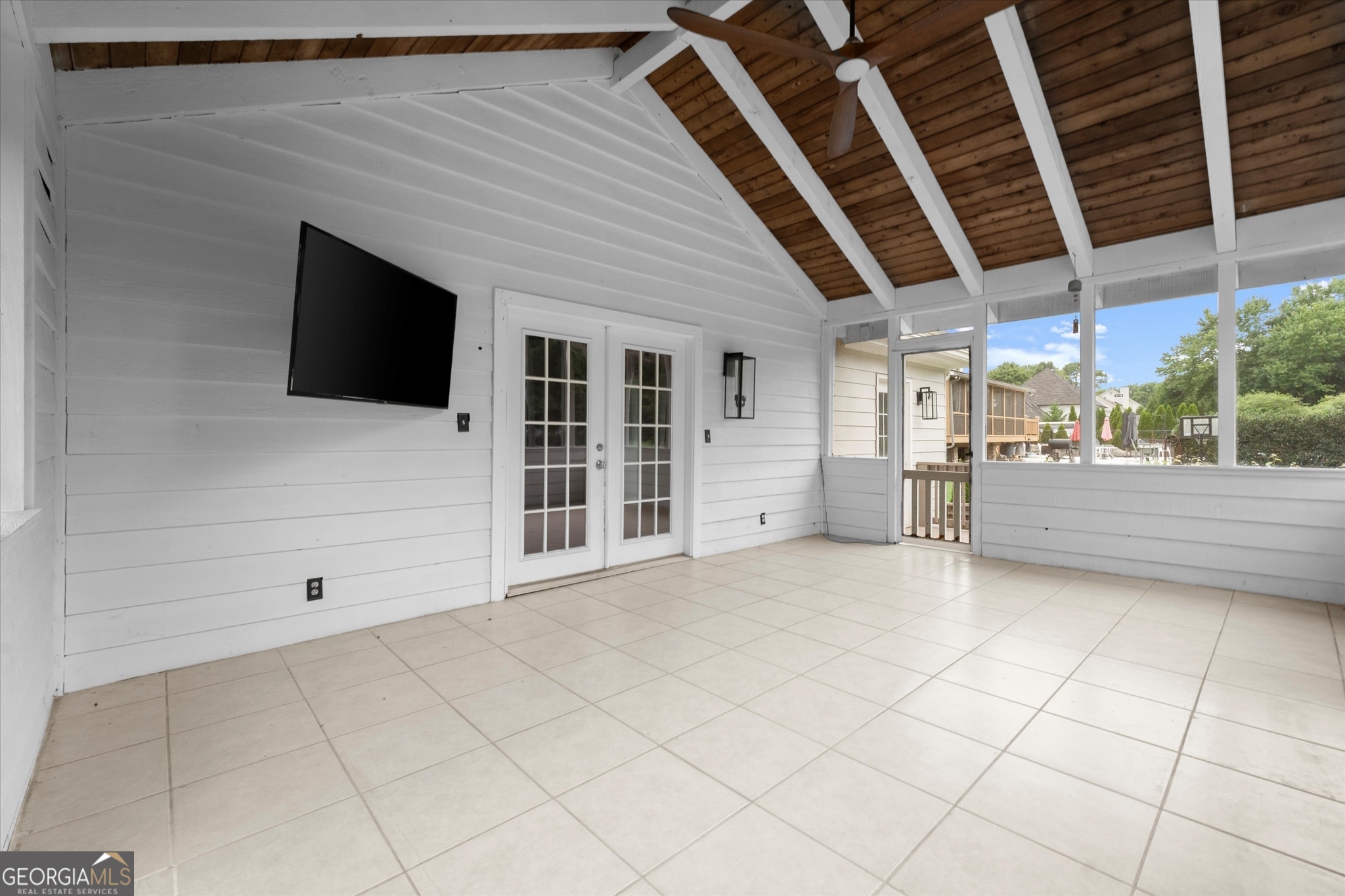 560 Saddle Creek Circle Property Photo 40