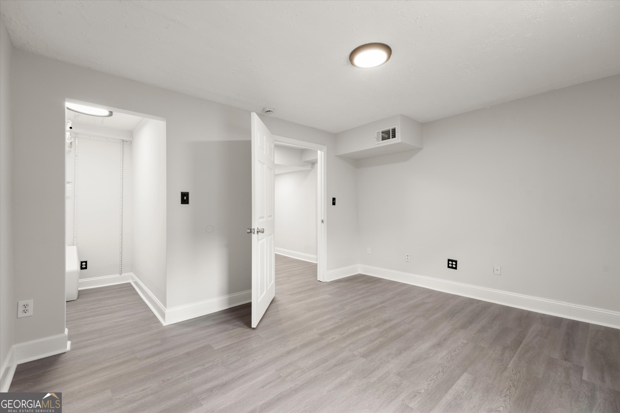 560 Saddle Creek Circle Property Photo 46