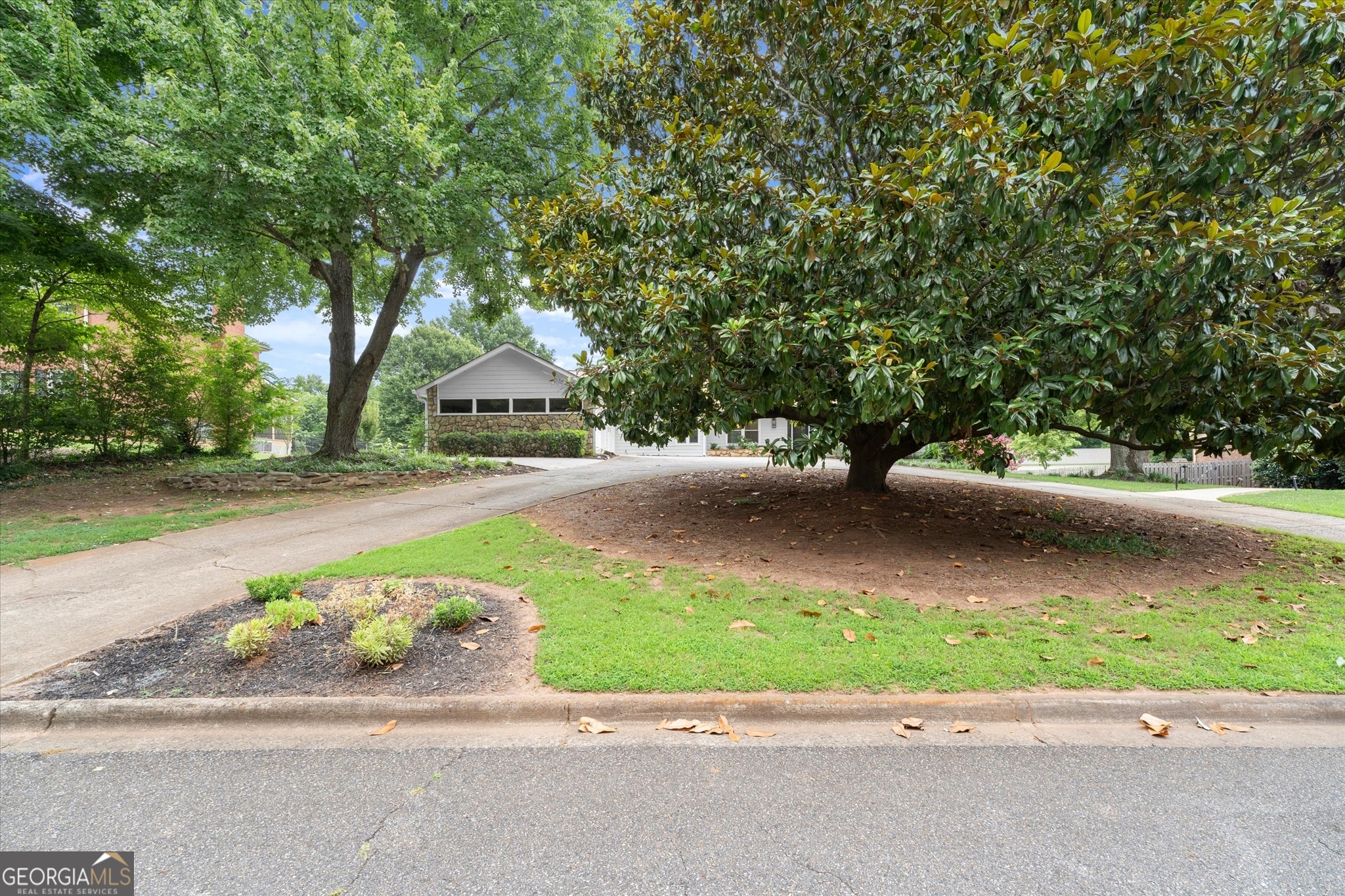 560 Saddle Creek Circle Property Photo 82
