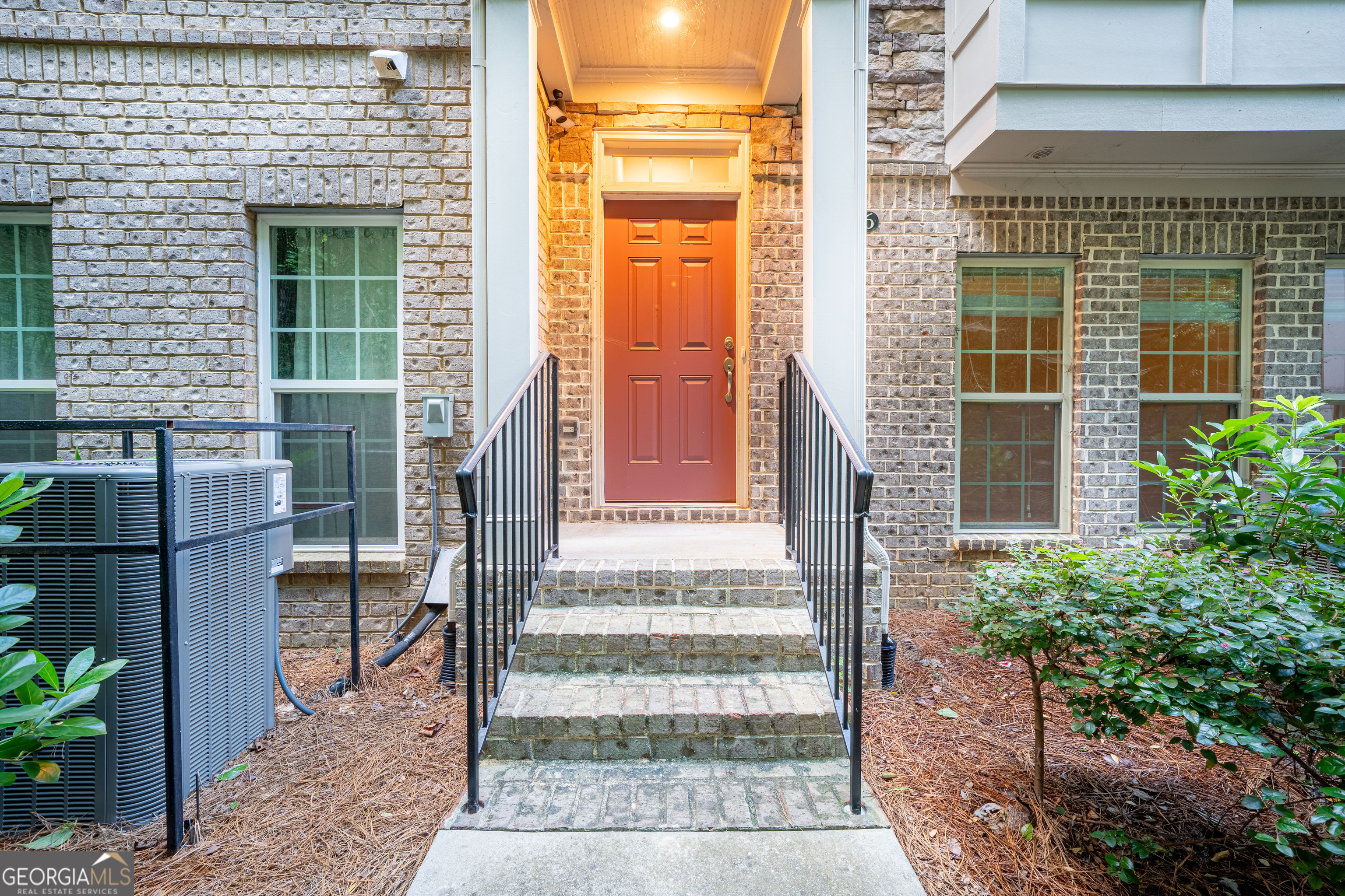 2166 Rock Creek Park Property Photo 5