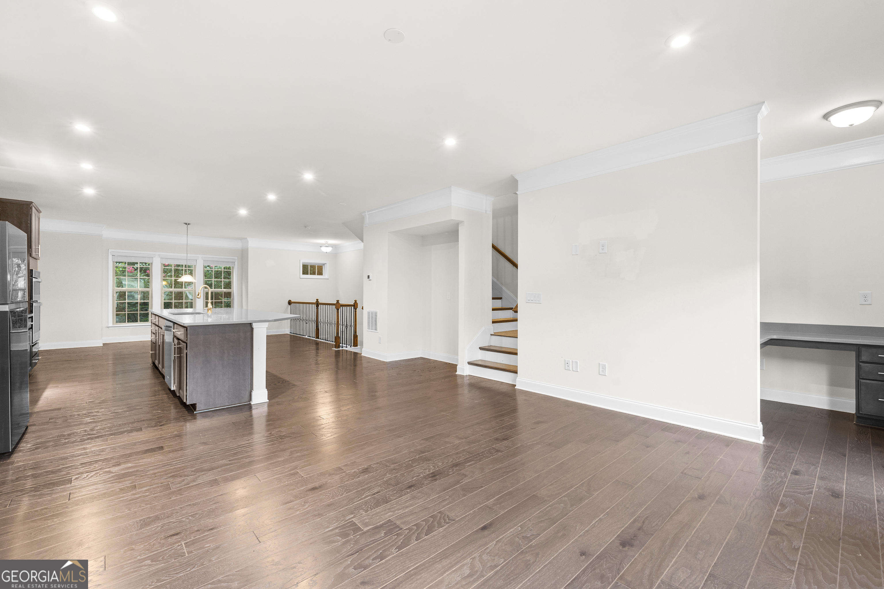 2166 Rock Creek Park Property Photo 12