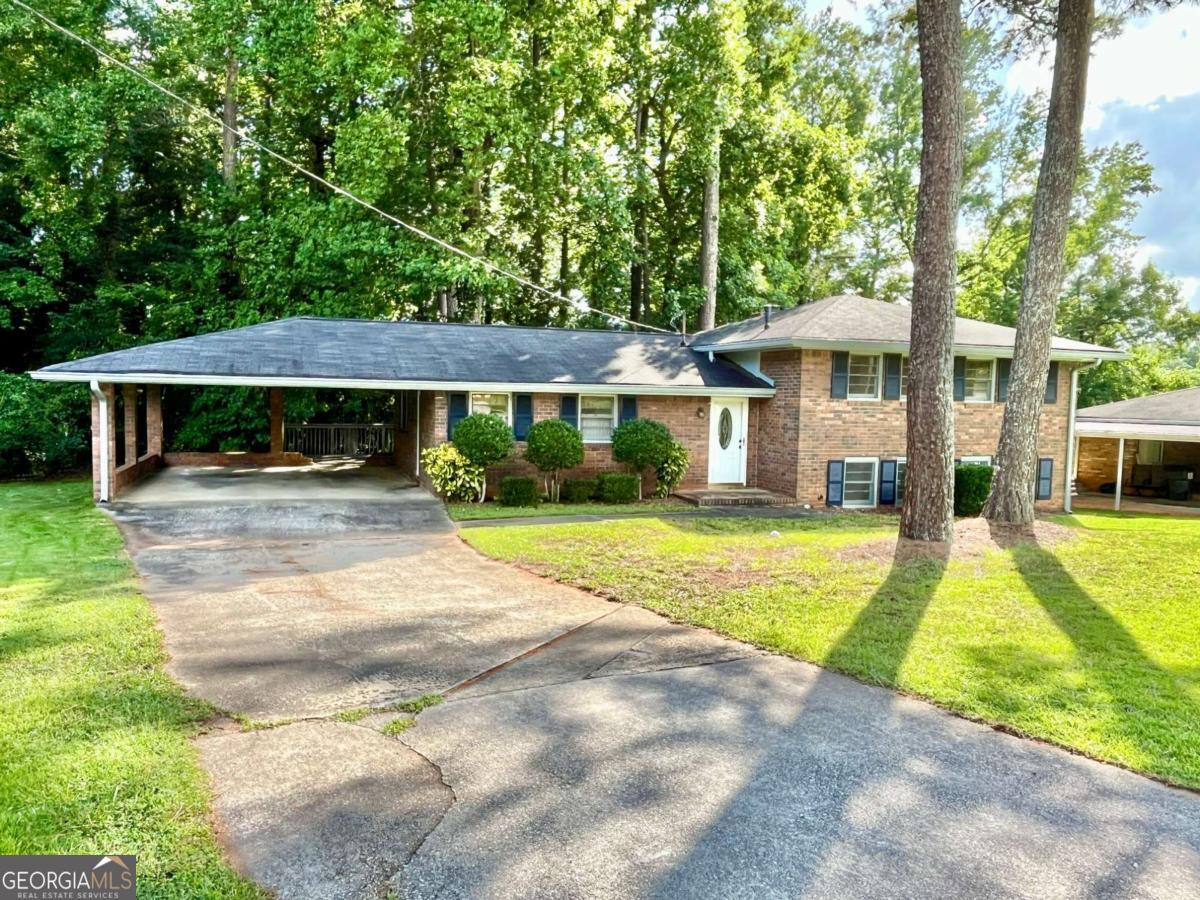 512 Donwood Lane Sw Property Photo 1