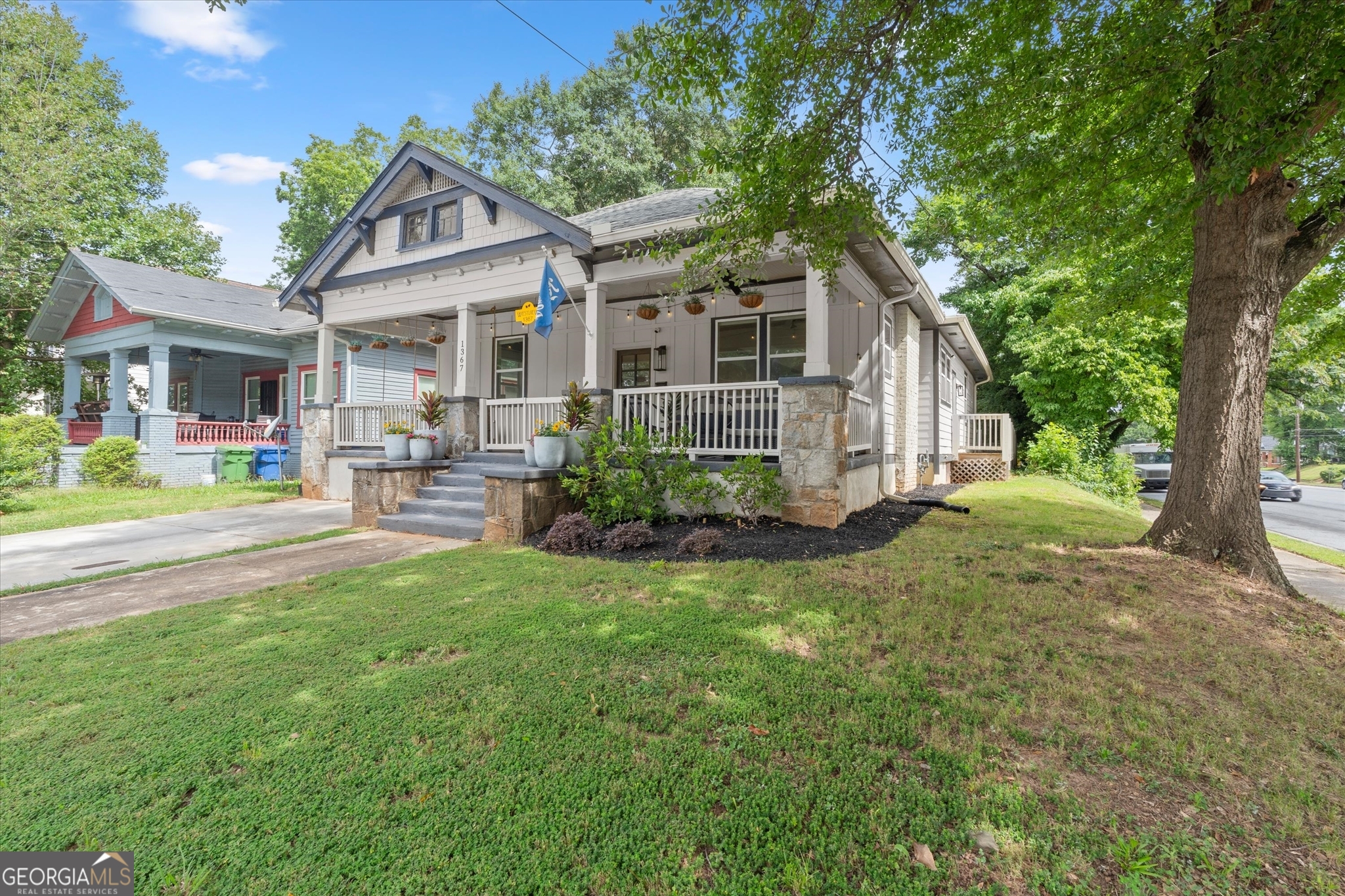 1367 Lucile Avenue Sw Property Photo 1