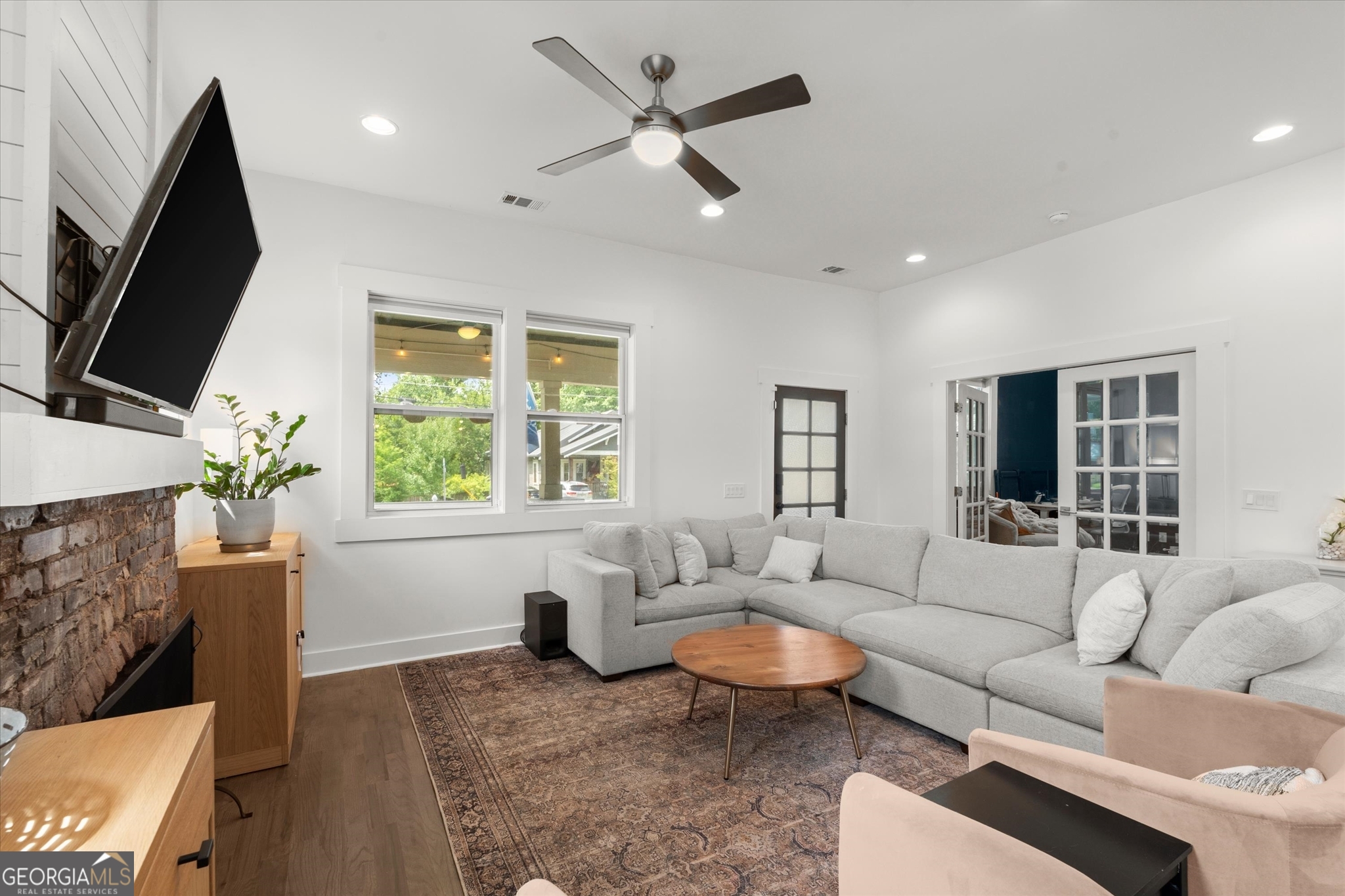 1367 Lucile Avenue Sw Property Photo 8