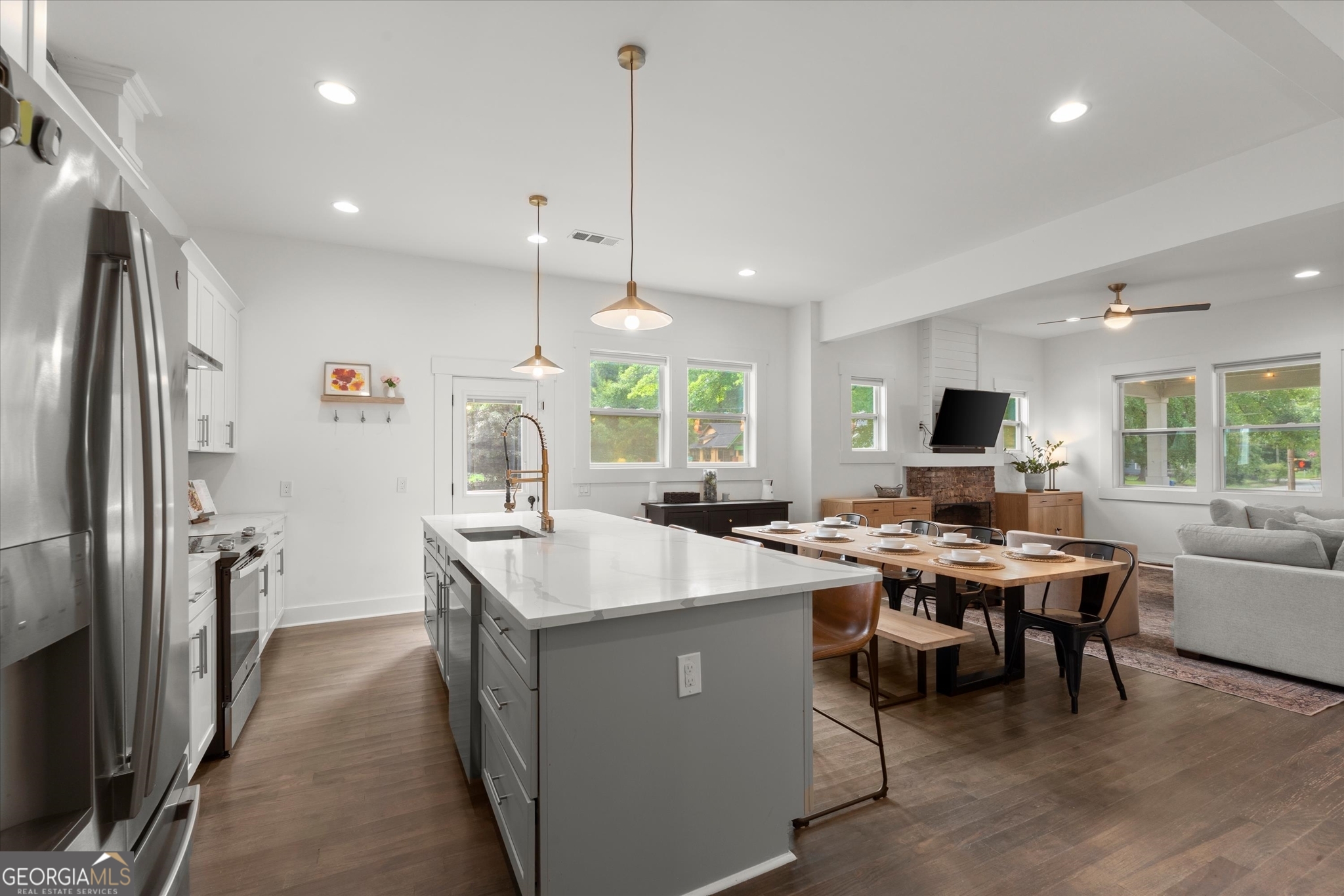 1367 Lucile Avenue Sw Property Photo 12