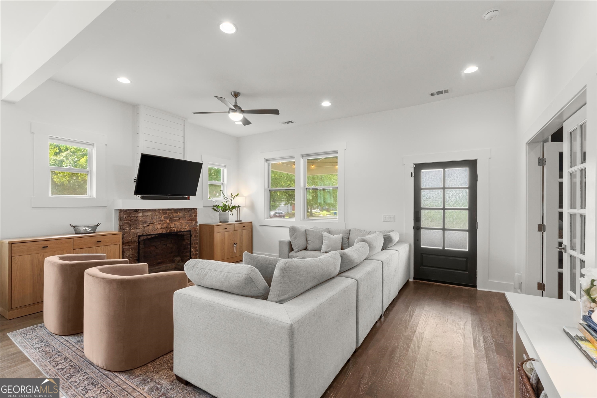 1367 Lucile Avenue Sw Property Photo 18
