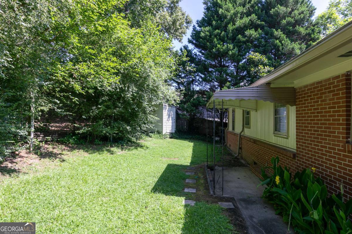 2133 Sandy Plains Road Property Photo 36