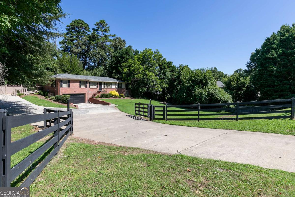 2133 Sandy Plains Road Property Photo 42