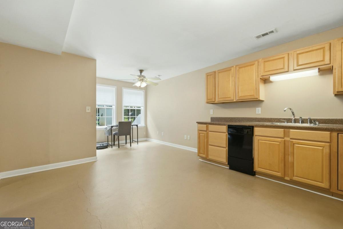 104 Courtland Circle Property Photo 43