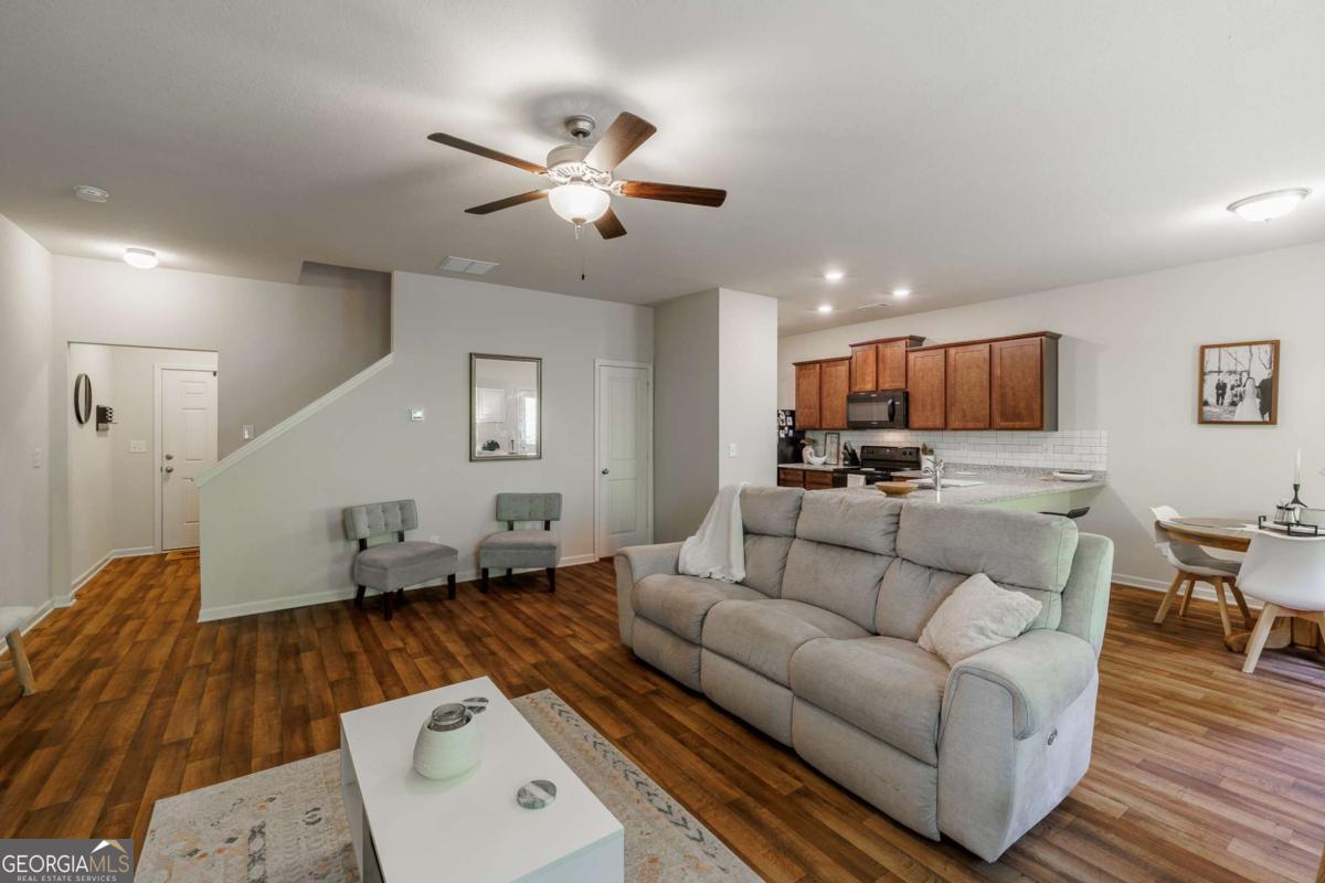 343 Morning Drive Property Photo 8