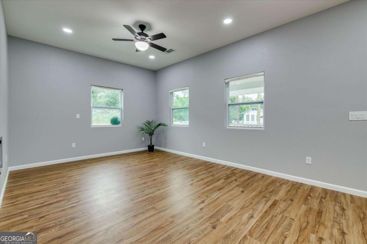 1843 Blairs Lane Property Photo 8