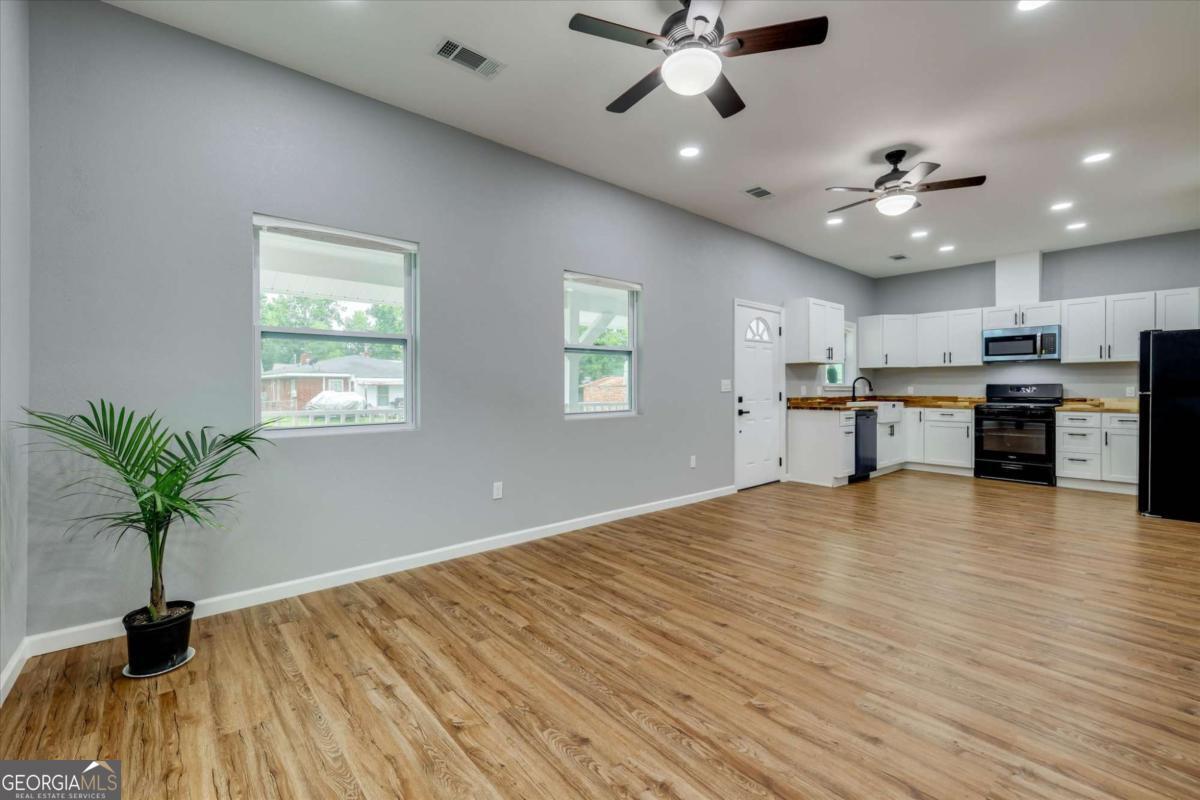 1843 Blairs Lane Property Photo 9
