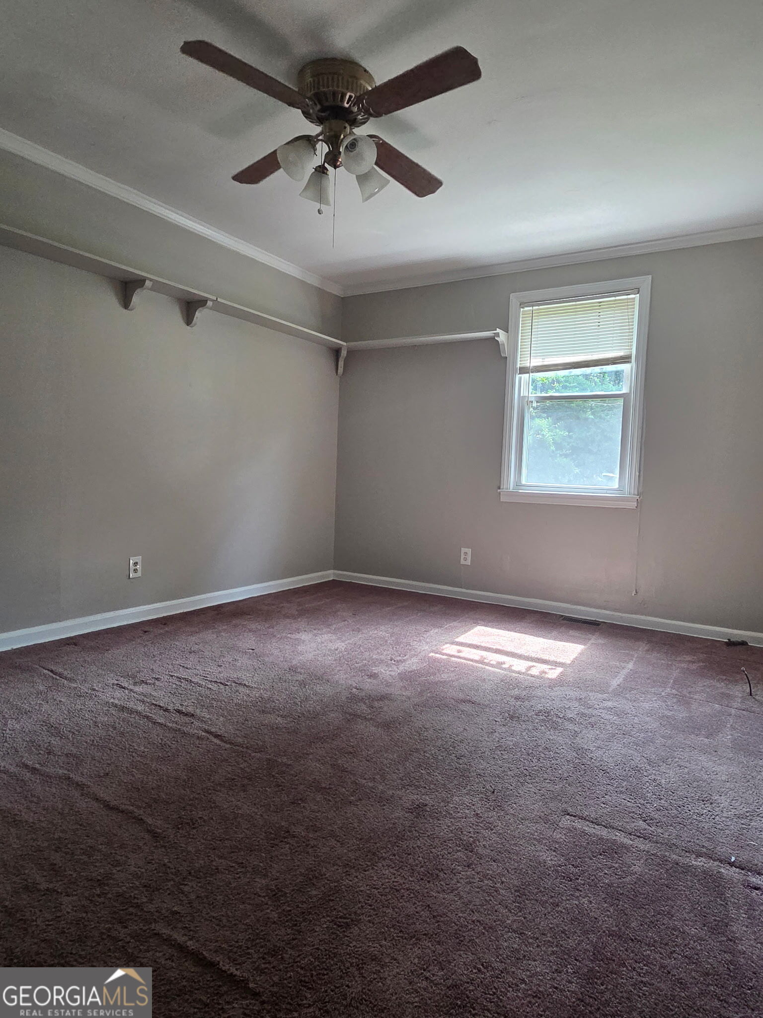819 Corbin Avenue Property Photo 5