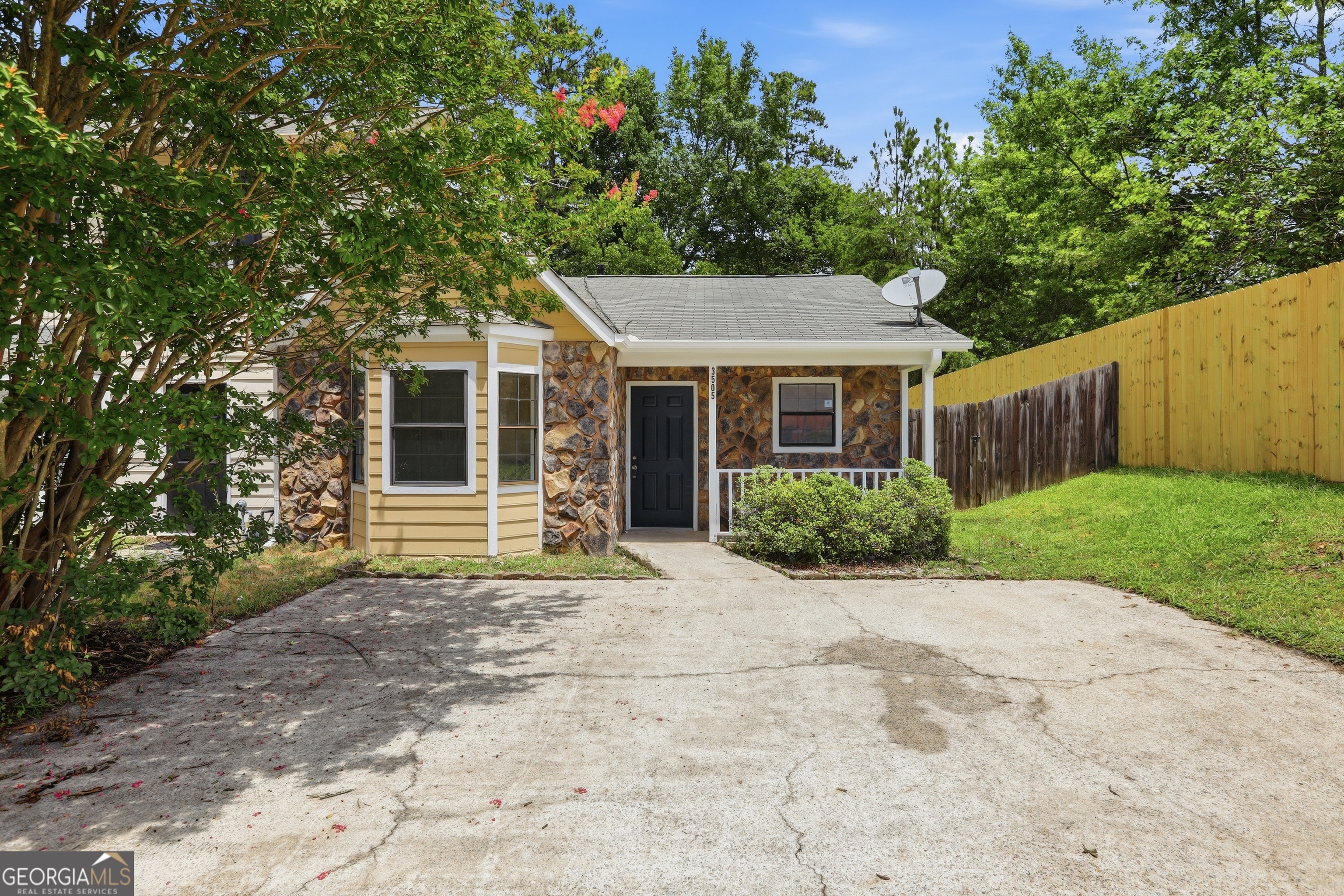3505 Miller Street # F Property Photo 1
