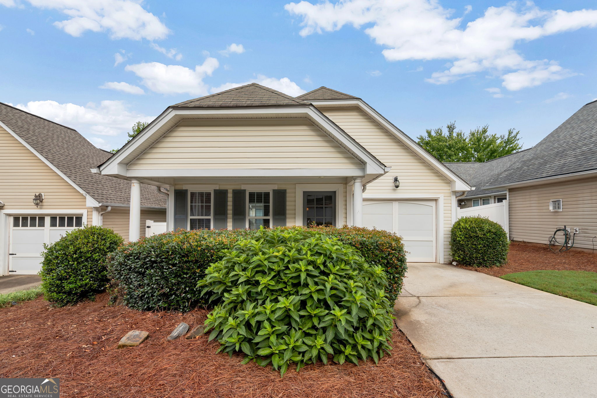 196 Highland Falls Drive Property Photo 1