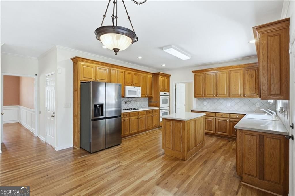 3805 Jones Creek Drive Property Photo 15