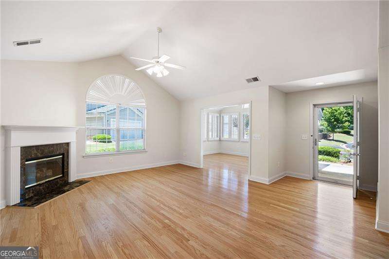 5276 Stone Village Circle # 8 Property Photo 3