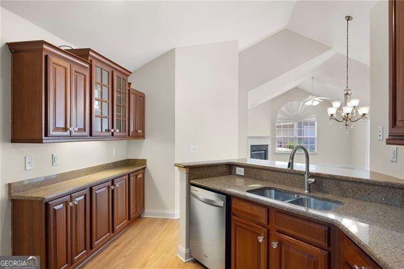 5276 Stone Village Circle # 8 Property Photo 13