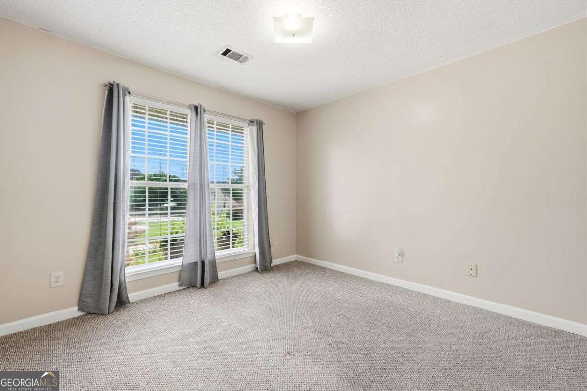 1016 Meadow Glen Circle Property Photo 19