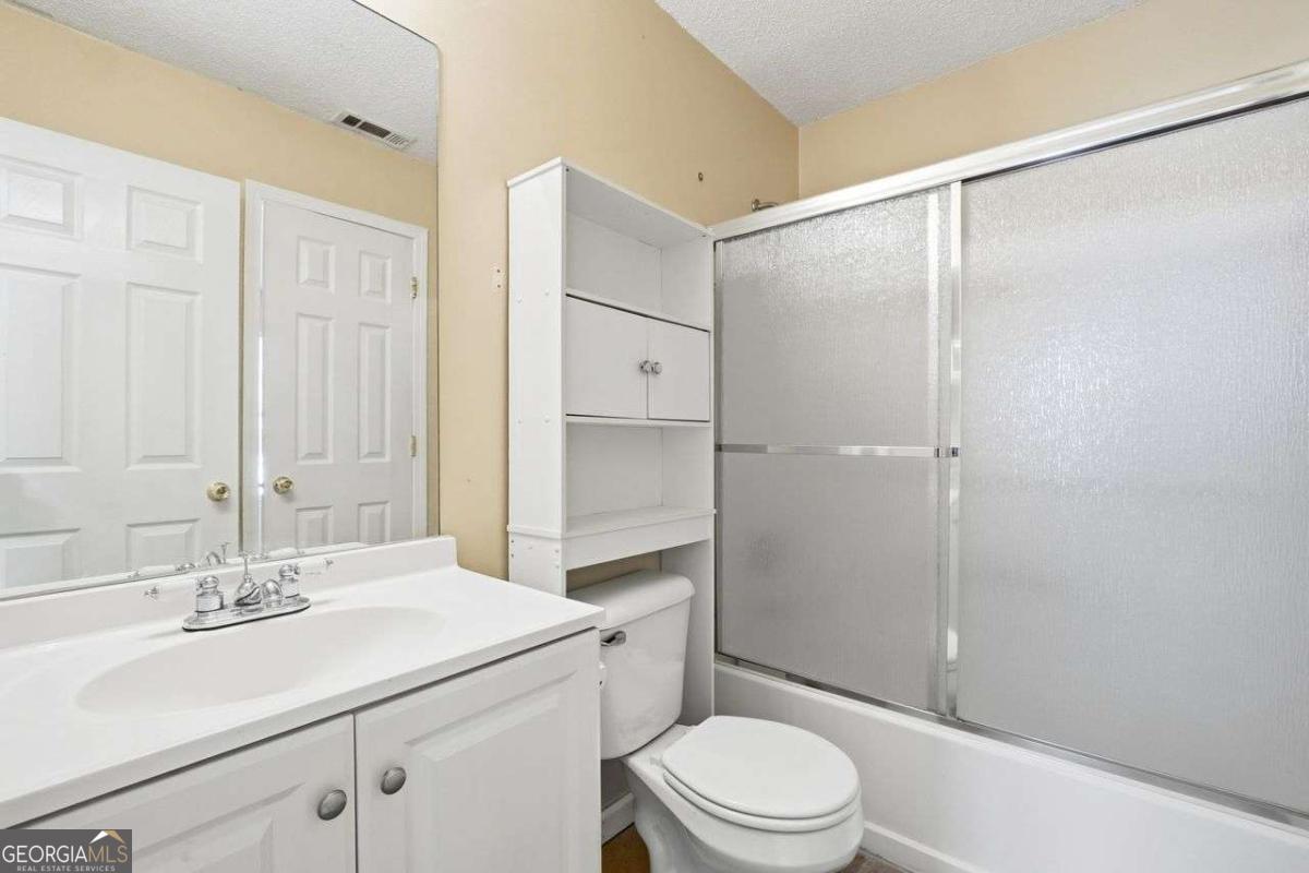 1016 Meadow Glen Circle Property Photo 21
