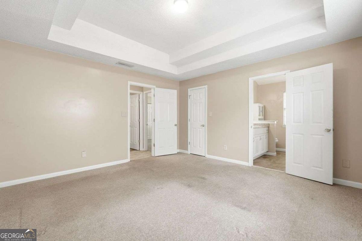 1016 Meadow Glen Circle Property Photo 23