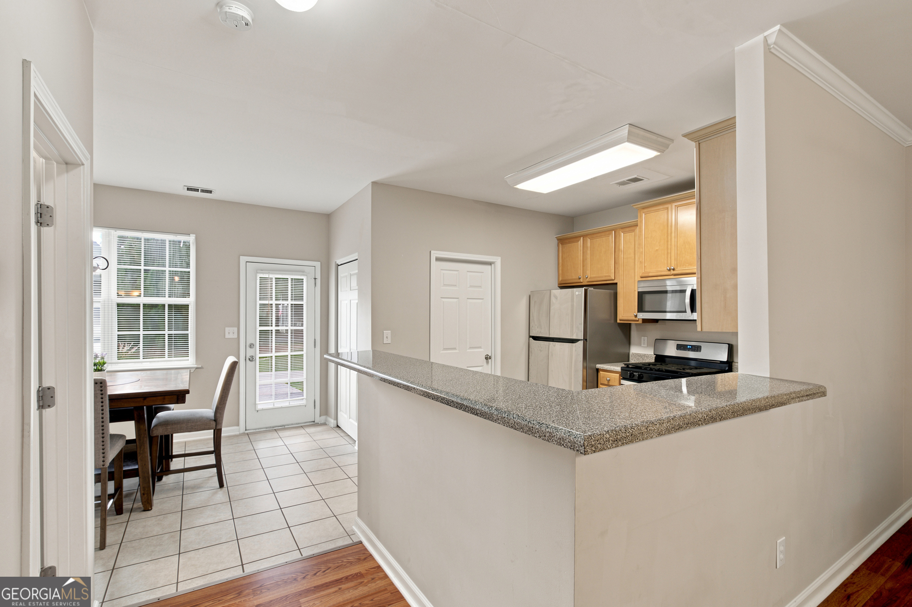4721 Liberty Square Drive Property Photo 8